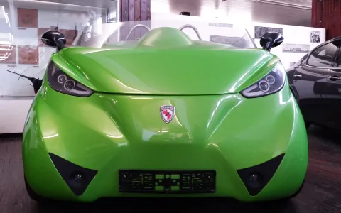 Як вам таке електрожабеня, яке так і не побачило конвеєру?